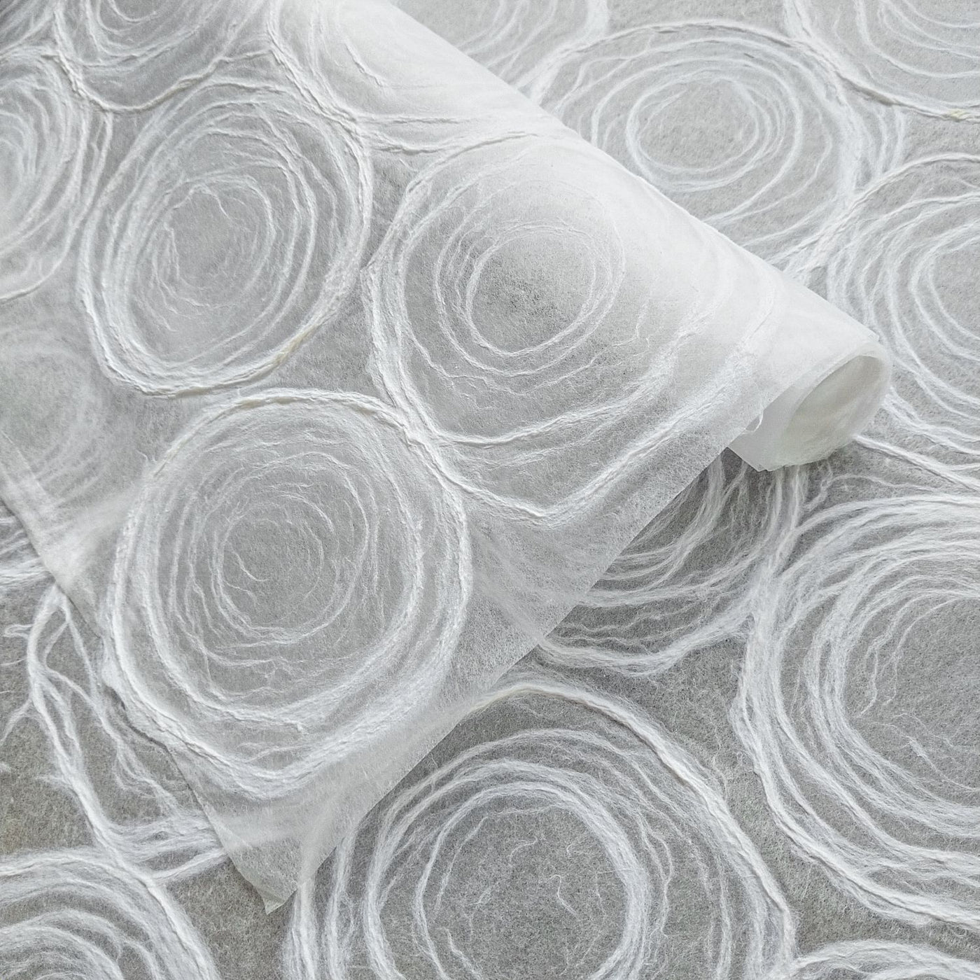 White paper lace and organza design