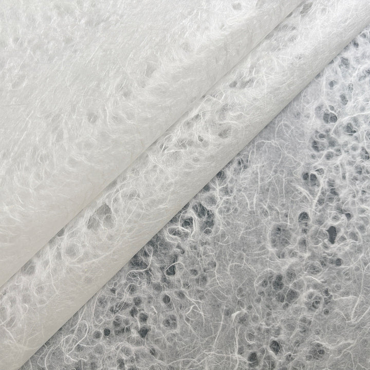 Unryu Kozo Paper with Raindrop Stripes (White)